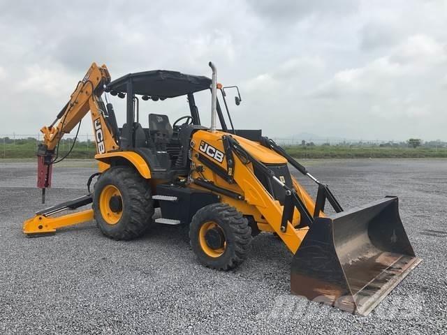 JCB 3CXR14L4CE 反铲装载机