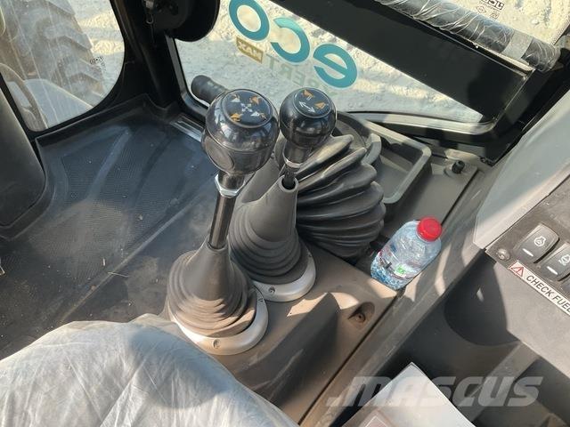 JCB 3DX 反铲装载机