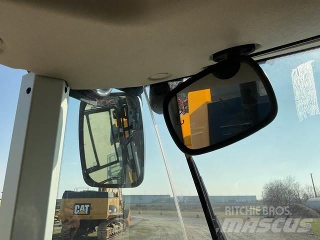 JCB 411 S5 HT 轮式装载机
