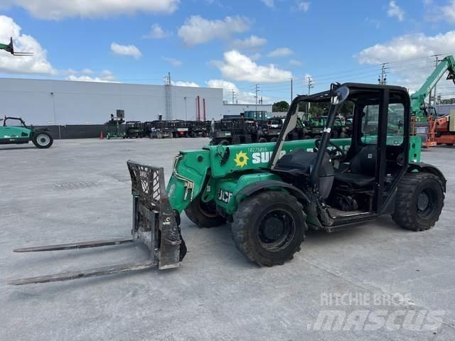 JCB 505-20 伸缩臂叉装车|叉装车