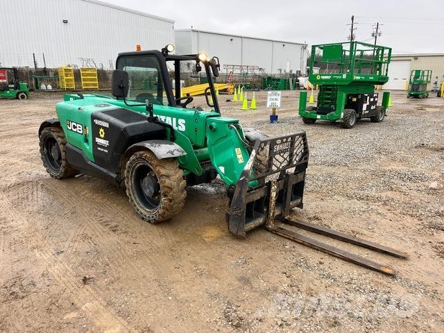 JCB 505-20 伸缩臂叉装车|叉装车