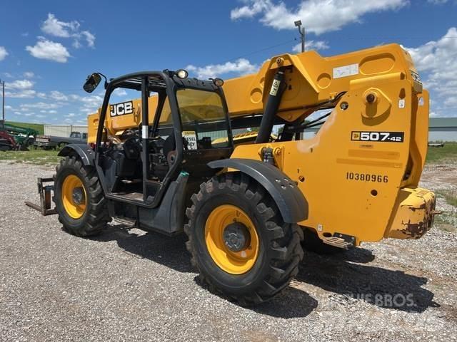 JCB 507-42 伸缩臂叉装车|叉装车
