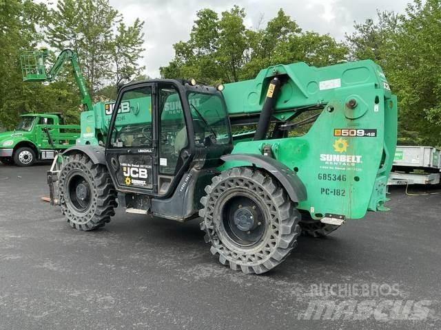 JCB 509-42 伸缩臂叉装车|叉装车
