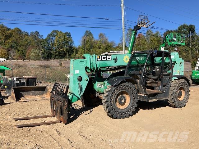 JCB 509-42 伸缩臂叉装车|叉装车