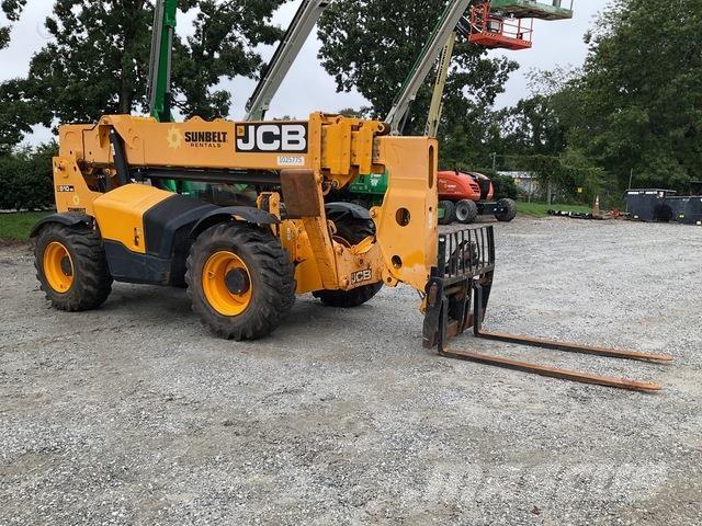 JCB 510-56 伸缩臂叉装车|叉装车