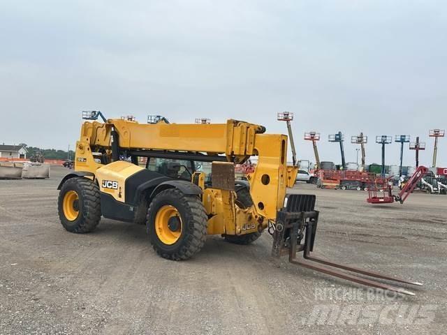 JCB 512-56 伸缩臂叉装车|叉装车