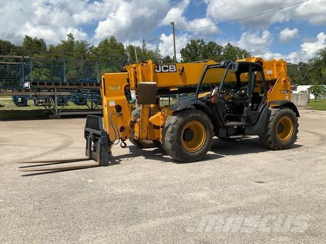 JCB 512-56 伸缩臂叉装车|叉装车