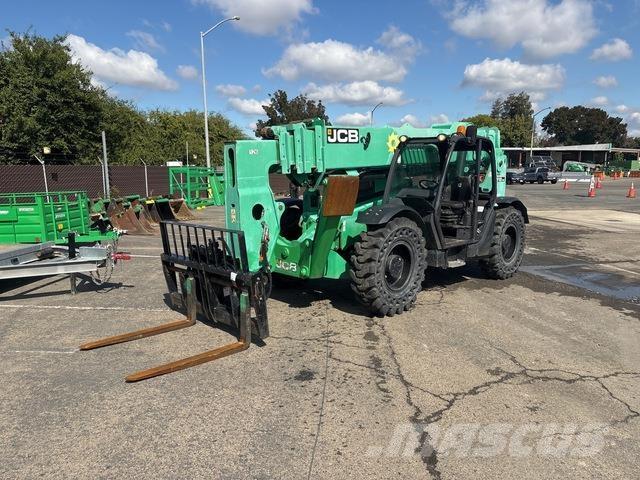 JCB 512-56 伸缩臂叉装车|叉装车