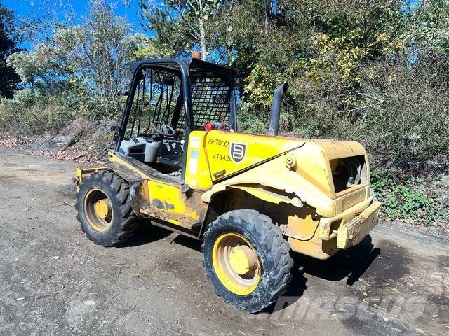 JCB 520 伸缩臂叉装车|叉装车