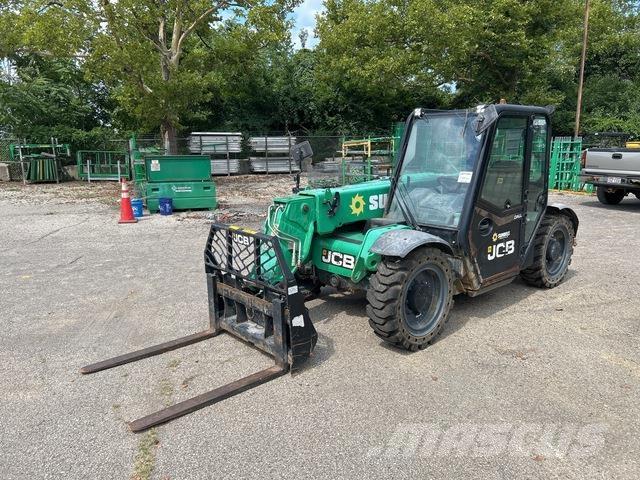 JCB 525-60 伸缩臂叉装车|叉装车