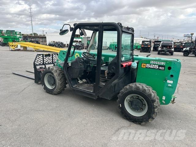 JCB 525-60 伸缩臂叉装车|叉装车