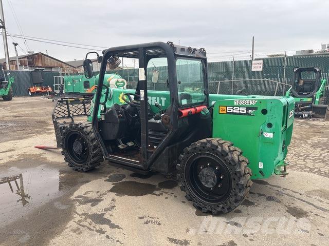 JCB 525-60 伸缩臂叉装车|叉装车