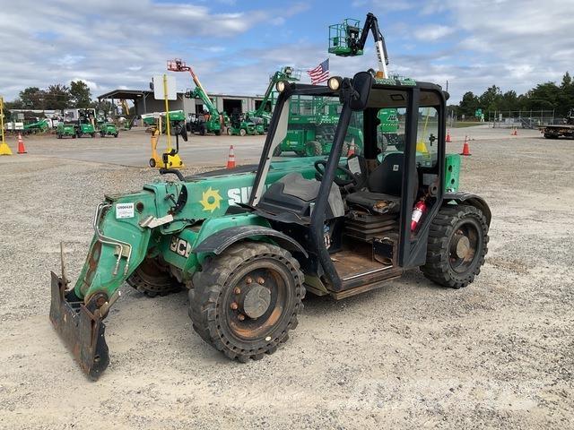 JCB 525-60 伸缩臂叉装车|叉装车