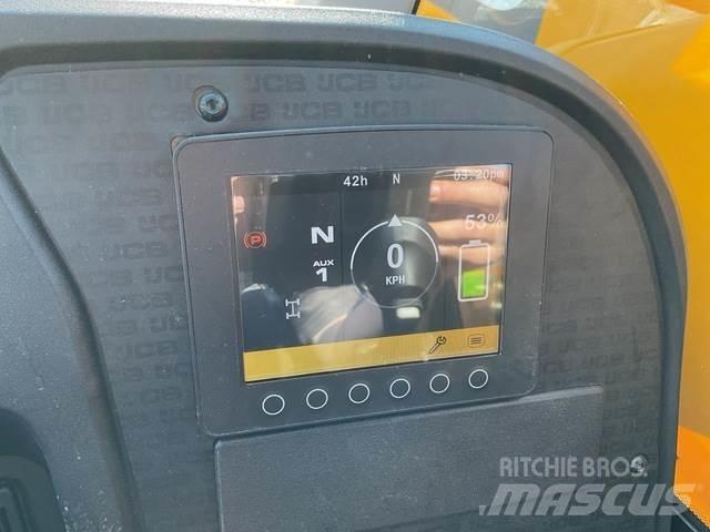 JCB 525-60E 伸缩臂叉装车|叉装车