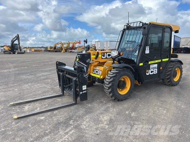 JCB 525-60T4 伸缩臂叉装车|叉装车