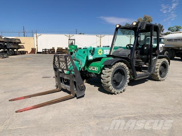 JCB 525-60T4 伸缩臂叉装车|叉装车