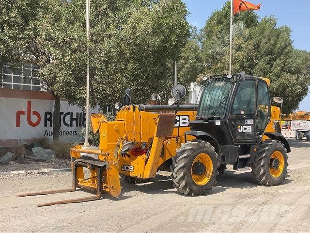 JCB 540-170 伸缩臂叉装车|叉装车