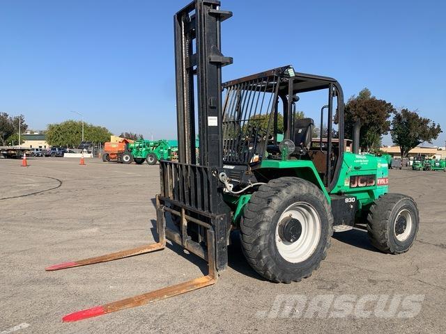 JCB 930 越野叉车|叉装车