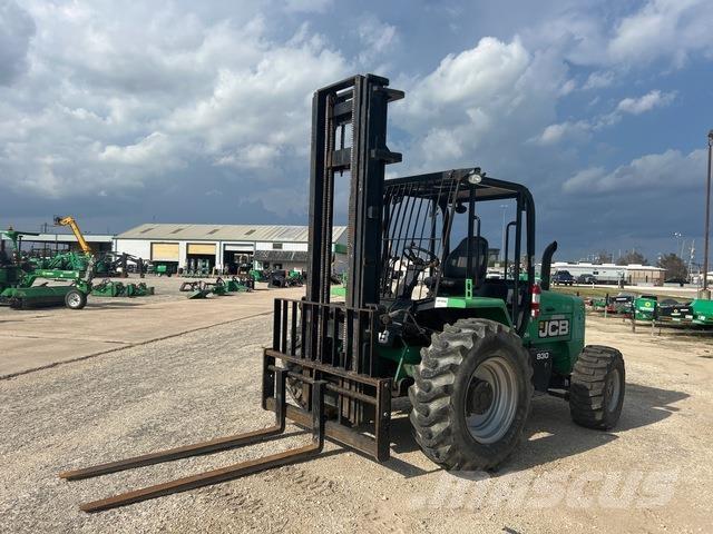 JCB 930 越野叉车|叉装车