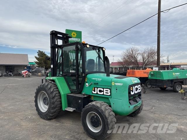 JCB 930 越野叉车|叉装车