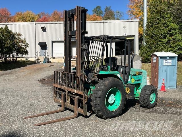 JCB 930 越野叉车|叉装车