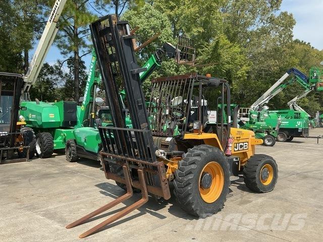 JCB 930 越野叉车|叉装车
