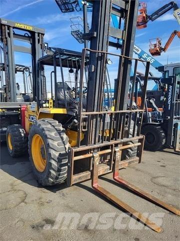 JCB 930-4 越野叉车|叉装车