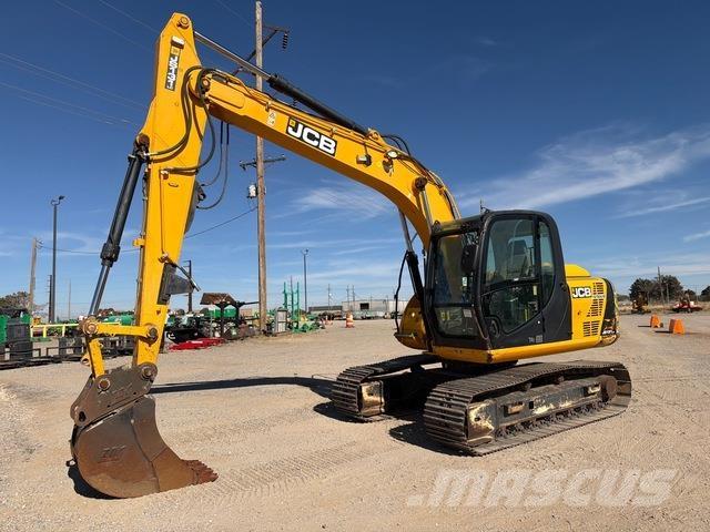 JCB JS131LC 履带挖掘机