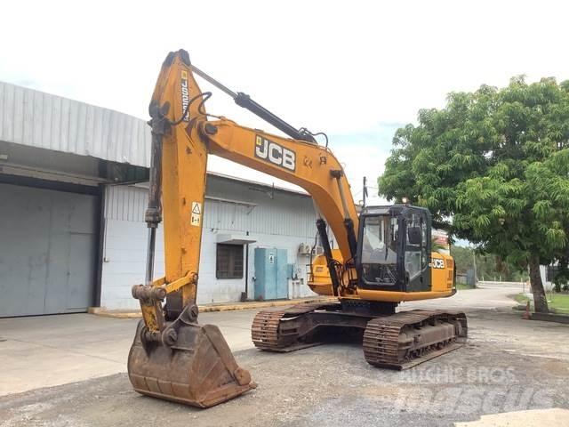 JCB JS220 履带挖掘机