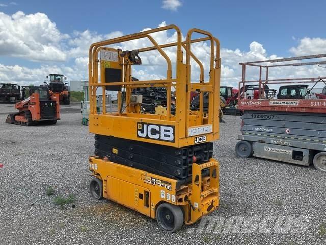 JCB S1930E 剪叉式升降机