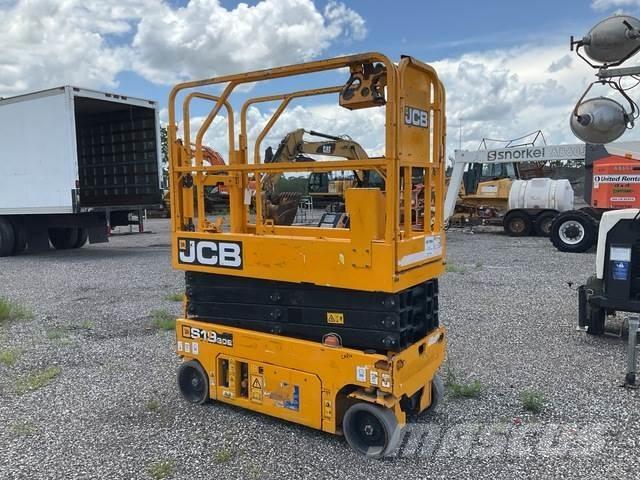 JCB S1930E 剪叉式升降机