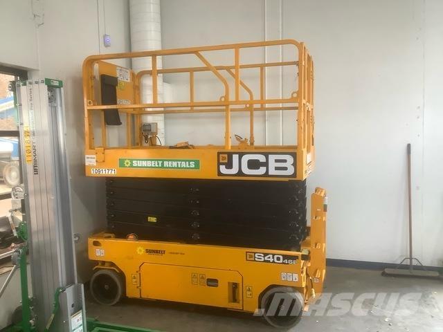 JCB S4046E 剪叉式升降机