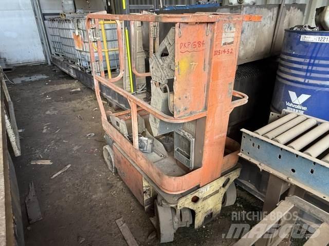 JLG  客货电梯