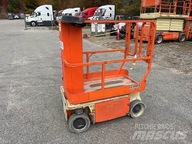 JLG 1230ES 客货电梯