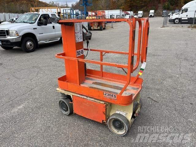 JLG 1230ES 客货电梯