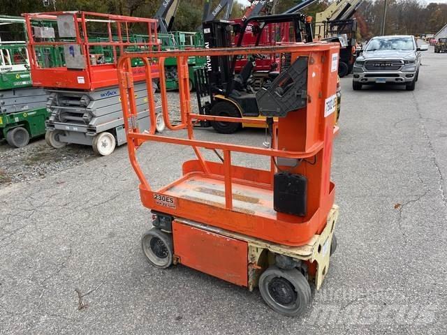 JLG 1230ES 客货电梯