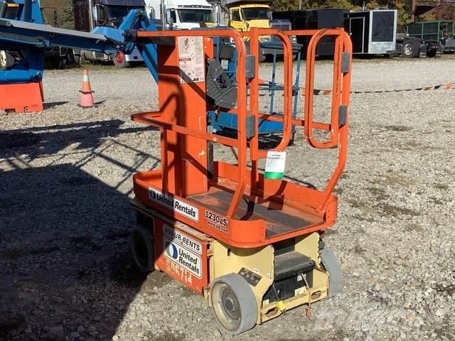 JLG 1230ES 客货电梯