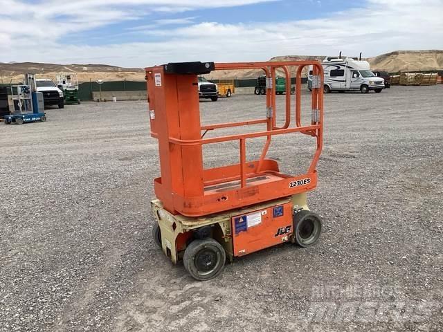 JLG 1230ES 客货电梯