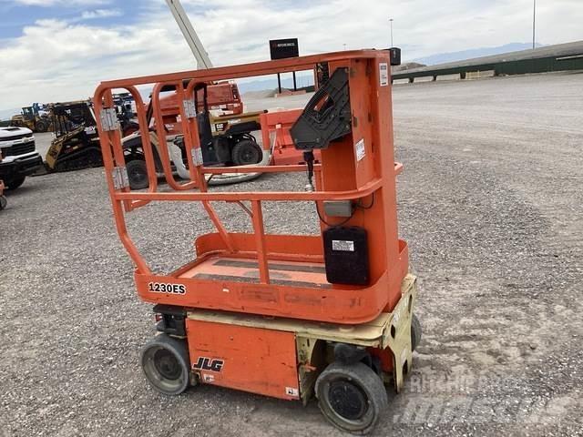 JLG 1230ES 客货电梯
