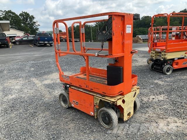 JLG 1230ES 客货电梯