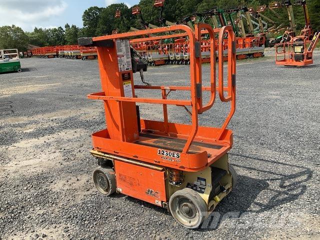 JLG 1230ES 客货电梯