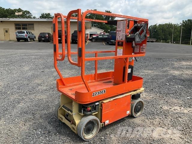 JLG 1230ES 客货电梯