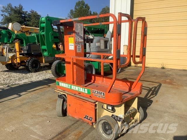 JLG 1230ES 客货电梯