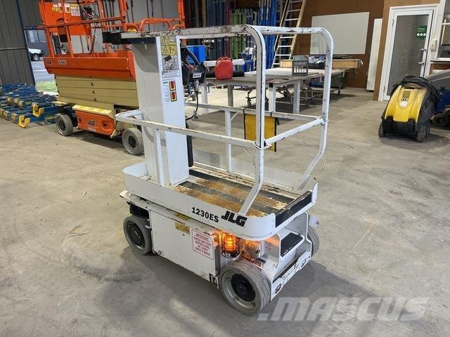 JLG 1230ES 客货电梯