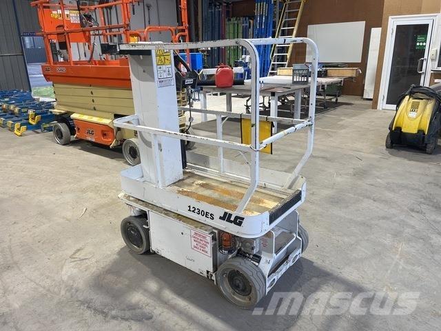 JLG 1230ES 客货电梯