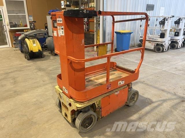 JLG 1230ES 客货电梯