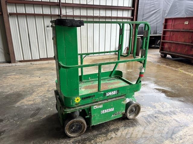 JLG 1230ES 客货电梯