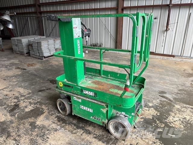 JLG 1230ES 客货电梯