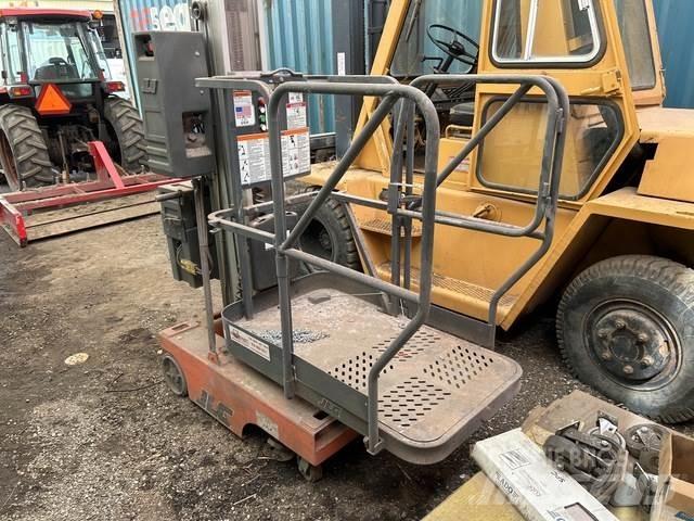 JLG 12SP 客货电梯