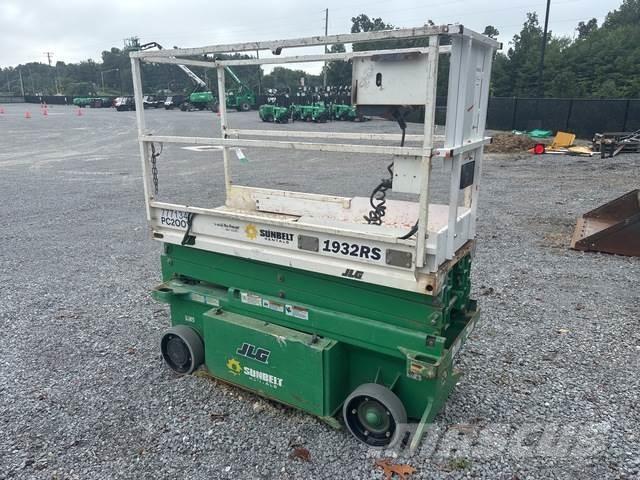 JLG 1932RS 剪叉式升降机